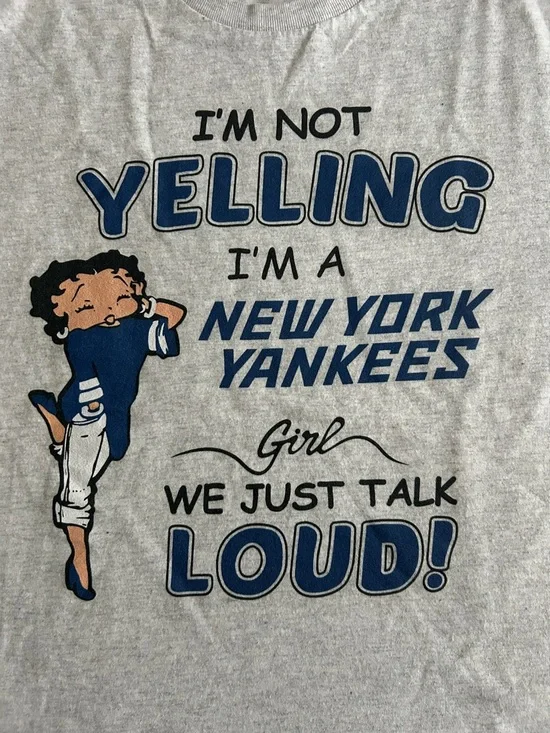 Betty Boop New York Yankees Graphic Tee - Picture 1 of 3